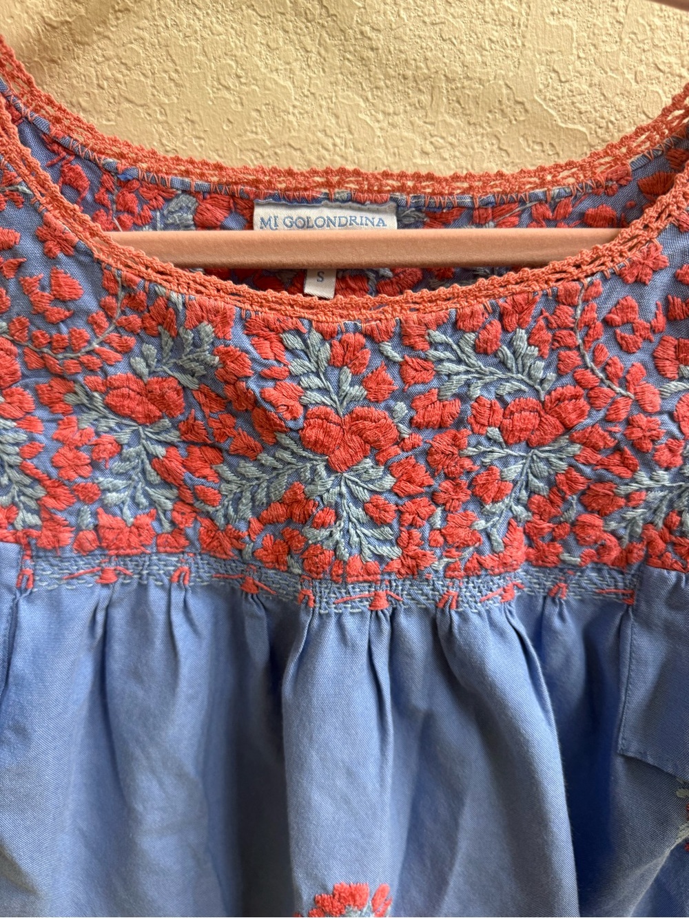 Mi Golondrina Blue Embroidered Flutter Sleeve Top with Coral Floral Detail - Picture 2 of 11